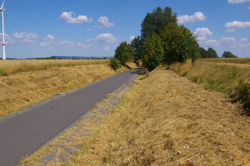 Brückenradweg: rücksichtsloser Umgang mit Wegrändern