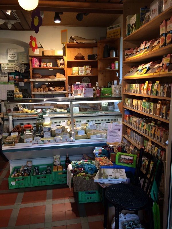 Ladentheke Käse aus der Region