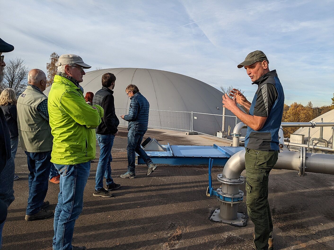 Besichtigung der Biogasanlage aus nächster Nähe